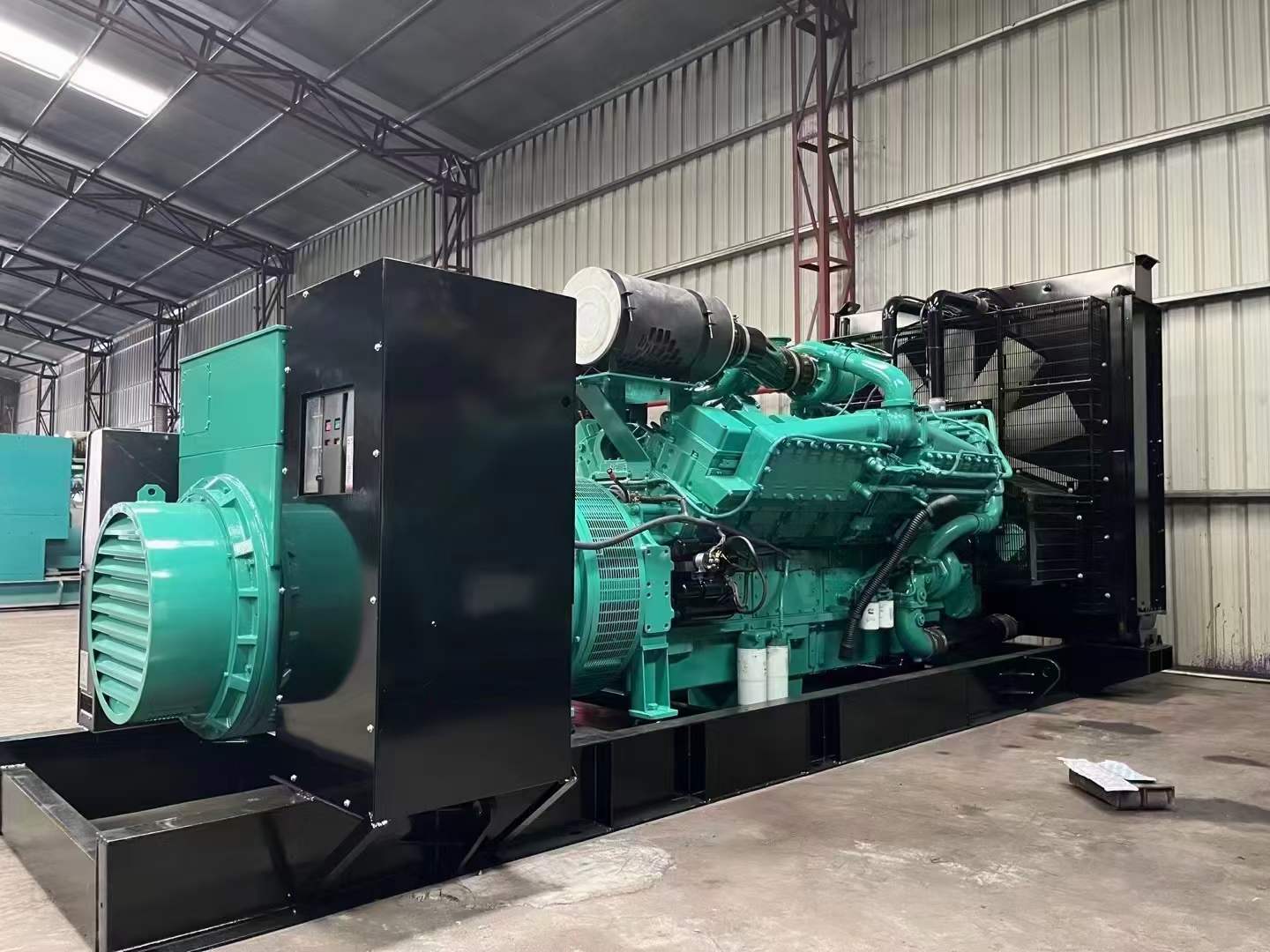 九合垸原种场如何降低 800kW 柴油发电机输出电流的波动？